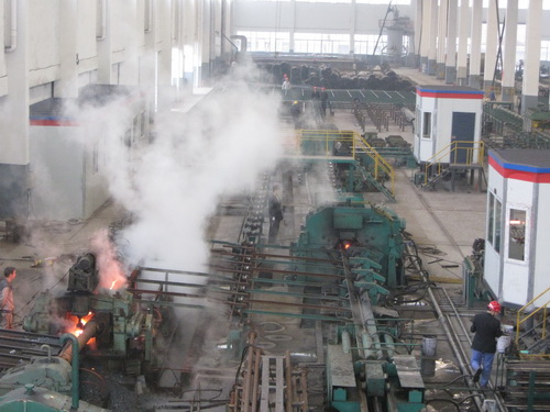 乌兰察布无缝钢管厂家生产车间