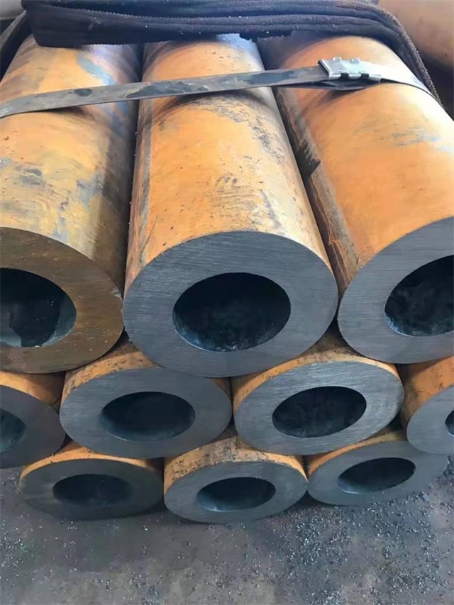 乌兰察布20号厚壁无缝钢管